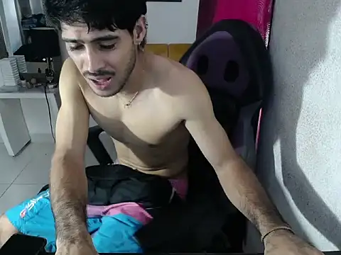 g0lden boss online show from November 6, 2025, 1:34 pm