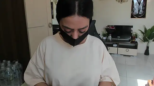 Missbrown24 online show from October 1, 2025, 11:05 am