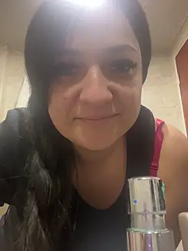 Snapshot of andrea-cohen chatting on October 8, 2025, 3:59 am andrea-cohen online show from October 8, 2025, 3:59 am