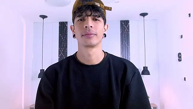 Franvill Trato online show from November 2, 2025, 3:58 pm