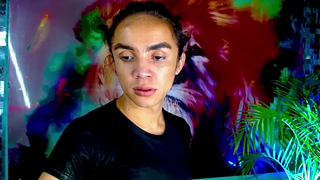 Cristal Gem1 online show from September 16, 2025, 6:31 pm