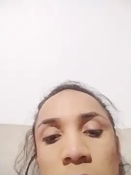 Cristal Gem1 online show from September 29, 2025, 7:46 am