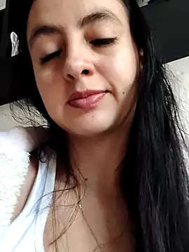 Snapshot of salo-rousee chatting on September 28, 2025, 8:47 pm salo-rousee online show from September 28, 2025, 8:47 pm