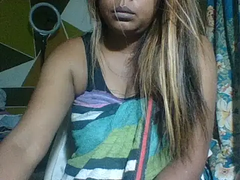 Snapshot of SEXY_METISE chatting on February 28, 2025, 8:39 pm SEXY METISE online show from February 28, 2025, 8:39 pm