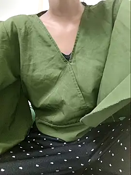 Snapshot of seemujaan chatting on September 12, 2025, 2:50 pm seemujaan online show from September 12, 2025, 2:50 pm