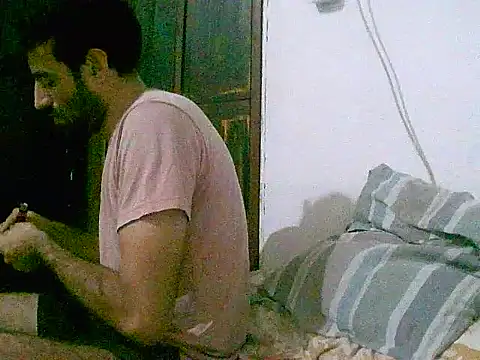 Snapshot of Deivid32t chatting on November 7, 2025, 12:10 am Deivid32t online show from November 7, 2025, 12:10 am