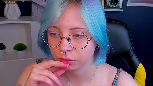 Penny Stanley online show from September 20, 2025, 2:23 am