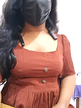 Snapshot of BeautyGirl_sara chatting on December 14, 2025, 6:19 am BeautyGirl sara online show from December 14, 2025, 6:19 am