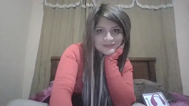 Isisflame online show from November 16, 2025, 2:39 am