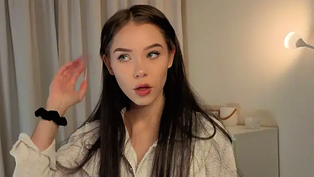 slyshypie online show from November 20, 2025, 1:11 pm