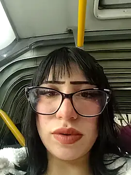 Snapshot of Kitty_Melodi chatting on October 14, 2025, 3:24 pm Kitty Melodi online show from October 14, 2025, 3:24 pm