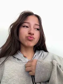 GiselleFever online show from December 5, 2025, 6:37 pm