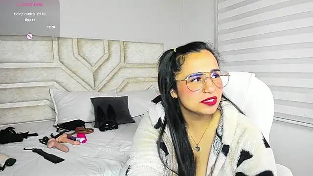  adahara queen online show from September 14, 2025, 7:29 am