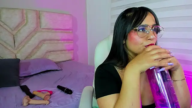  adahara queen online show from September 19, 2025, 3:41 am