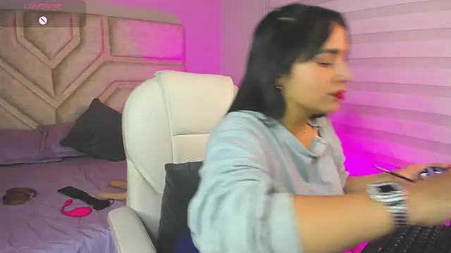  adahara queen online show from September 23, 2025, 4:04 am