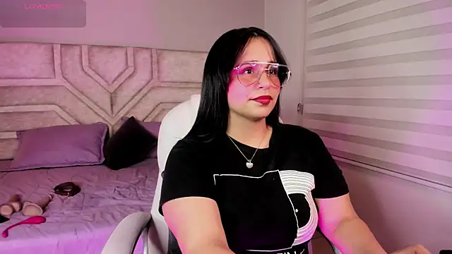  adahara queen online show from September 30, 2025, 4:17 am