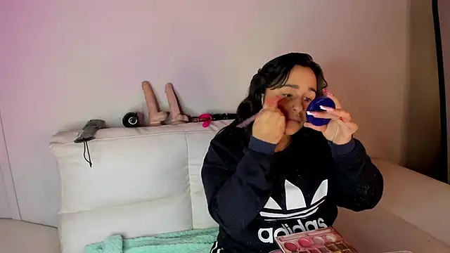  adahara queen online show from October 15, 2025, 4:23 am