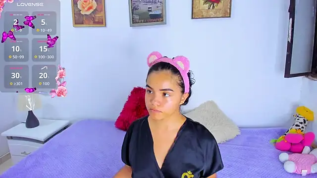 Valeri 13 online show from November 16, 2025, 4:18 am