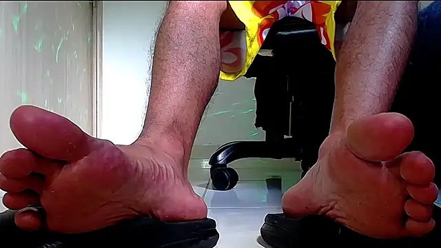 Snapshot of Sir_kev66 chatting on October 7, 2025, 7:33 pm Sir kev66 online show from October 7, 2025, 7:33 pm