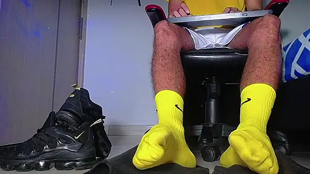 Snapshot of Sir_kev66 chatting on December 14, 2025, 2:06 am Sir kev66 online show from December 14, 2025, 2:06 am