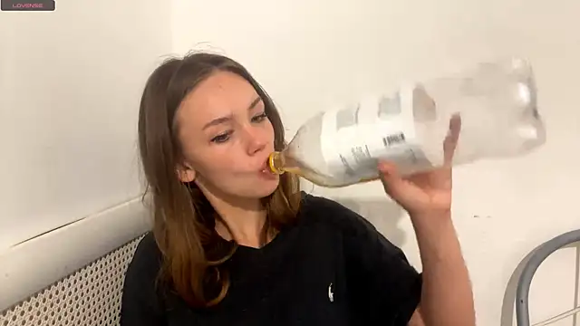 VelvetKate online show from September 14, 2025, 4:28 pm