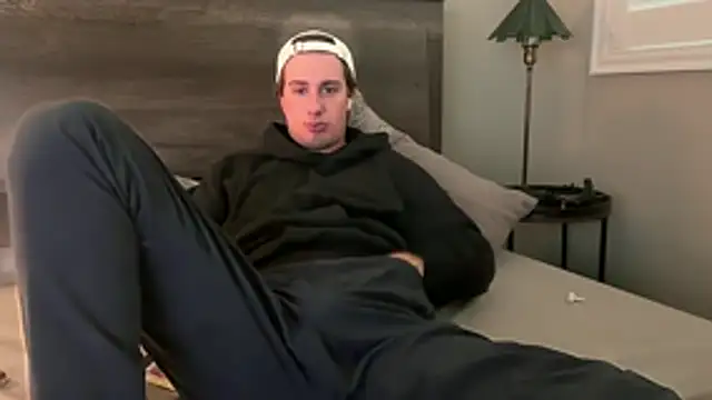 Snapshot of Matttsohot chatting on November 10, 2025, 2:05 pm Matttsohot online show from November 10, 2025, 2:05 pm