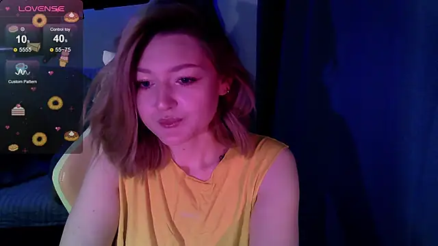 Snapshot of cute1stranger chatting on October 15, 2025, 6:57 am cute1stranger online show from October 15, 2025, 6:57 am