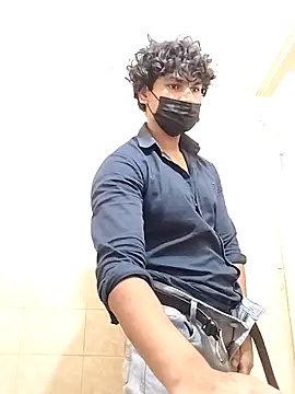 Snapshot of Goodmens5 chatting on September 24, 2025, 8:17 am Goodmens5 online show from September 24, 2025, 8:17 am