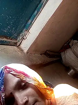 Snapshot of Payal950 chatting on November 28, 2025, 7:11 am Payal950 online show from November 28, 2025, 7:11 am