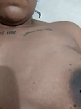 Snapshot of nessinha12 chatting on October 31, 2025, 12:44 am nessinha12 online show from October 31, 2025, 12:44 am