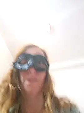 Margarita2500 online show from October 19, 2025, 5:24 pm