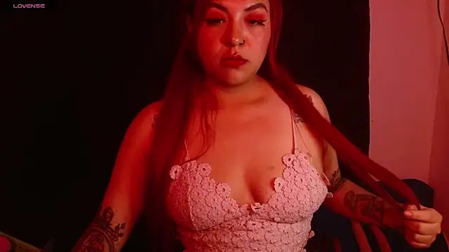 Snapshot of aria-dark chatting on November 5, 2025, 2:44 am aria-dark online show from November 5, 2025, 2:44 am