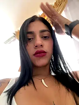 Snapshot of AlannaEvons chatting on September 13, 2025, 10:09 pm AlannaEvons online show from September 13, 2025, 10:09 pm