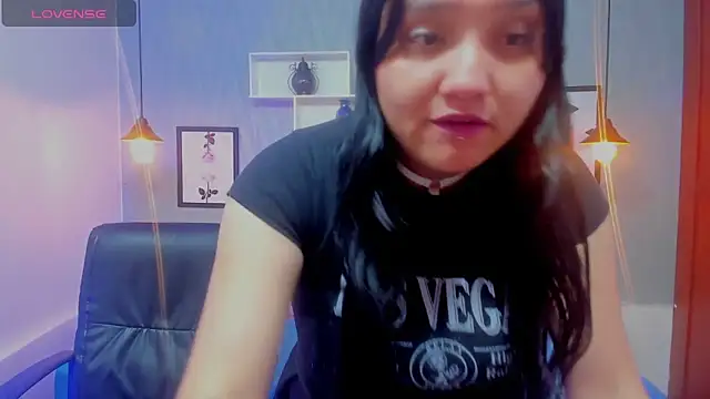 Snapshot of Daniela_jonness chatting on October 14, 2025, 2:18 pm Daniela jonness online show from October 14, 2025, 2:18 pm