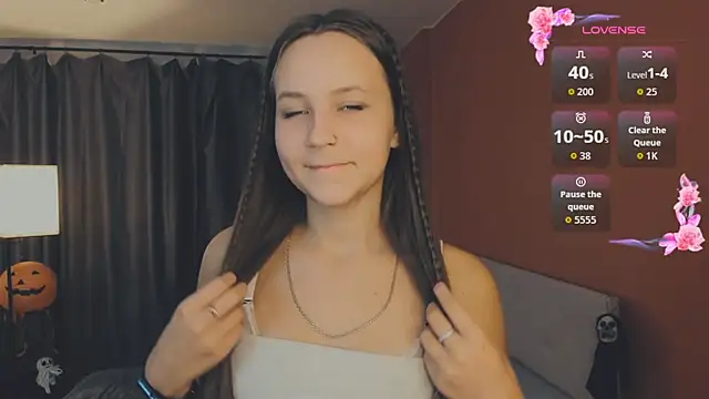 Snapshot of day_may chatting on October 30, 2025, 1:45 pm day may online show from October 30, 2025, 1:45 pm