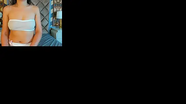Snapshot of AnnieVegga chatting on September 24, 2025, 2:09 pm AnnieVegga online show from September 24, 2025, 2:09 pm