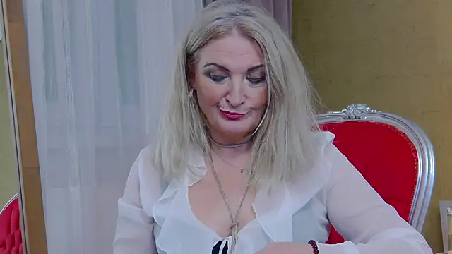 Allura Jenson online show from October 13, 2025, 6:41 pm