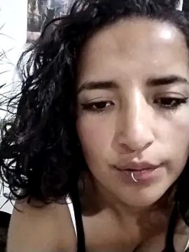 luna love xoxo online show from September 14, 2025, 3:38 am