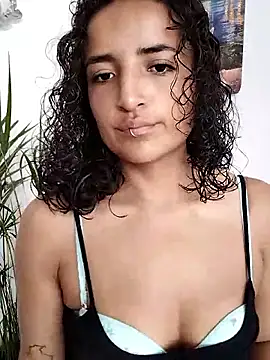 luna love xoxo online show from September 19, 2025, 9:26 pm