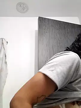 luna love xoxo online show from November 22, 2025, 3:05 am