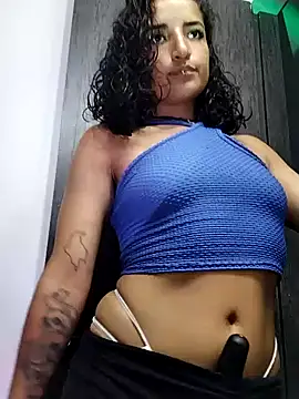 luna love xoxo online show from November 24, 2025, 2:33 am