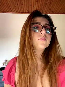 Snapshot of CoraVibes chatting on September 19, 2025, 7:47 pm CoraVibes online show from September 19, 2025, 7:47 pm