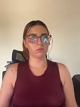 Snapshot of CoraVibes chatting on September 29, 2025, 7:51 pm CoraVibes online show from September 29, 2025, 7:51 pm