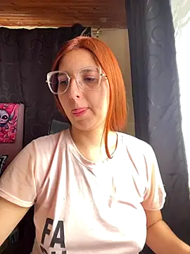 Snapshot of CoraVibes chatting on October 11, 2025, 12:58 pm CoraVibes online show from October 11, 2025, 12:58 pm