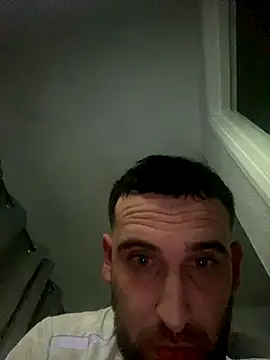 FiguralBeverage online show from November 29, 2025, 2:36 am