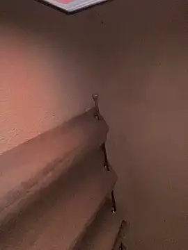 FiguralBeverage online show from December 19, 2025, 4:52 am