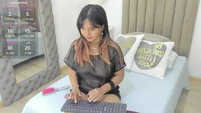 zusan king  online show from November 15, 2025, 3:04 am