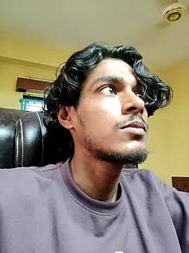 Snapshot of thecatfish chatting on October 22, 2025, 10:04 am thecatfish online show from October 22, 2025, 10:04 am