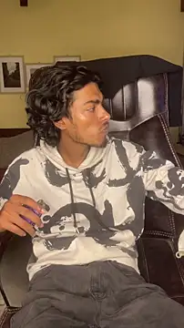 thecatfish online show from November 19, 2025, 5:13 pm