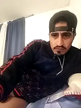 Snapshot of Arce92 chatting on December 4, 2025, 11:52 am Arce92 online show from December 4, 2025, 11:52 am